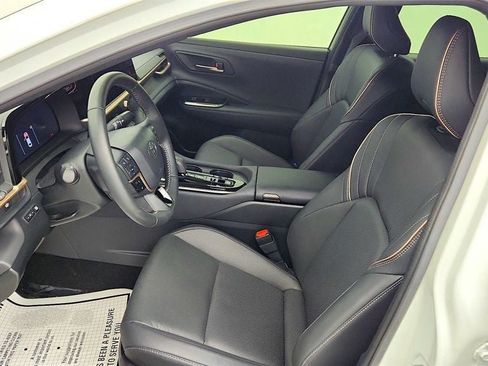 Used 2026 Toyota Crown AWD/4WD image 12