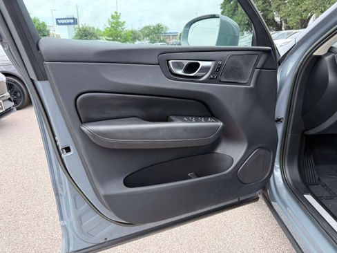 Certified 2023 Volvo XC60 B5 Plus w/ Climate Package FWD image 11
