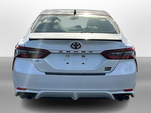 Used 2022 Toyota Camry XSE image 4