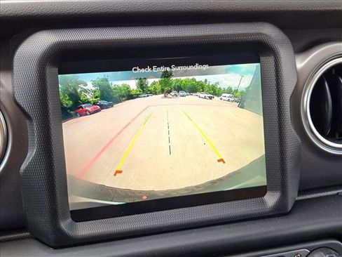 Used 2022 Jeep Wrangler Unlimited Rubicon 4xe image 13