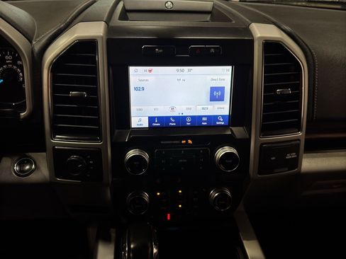 Used 2019 Ford F150 Lariat w/ Equipment Group 502A Luxury image 28