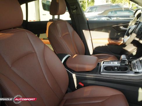 Used 2019 Audi Q8 Premium Plus w/ Premium Plus image 33