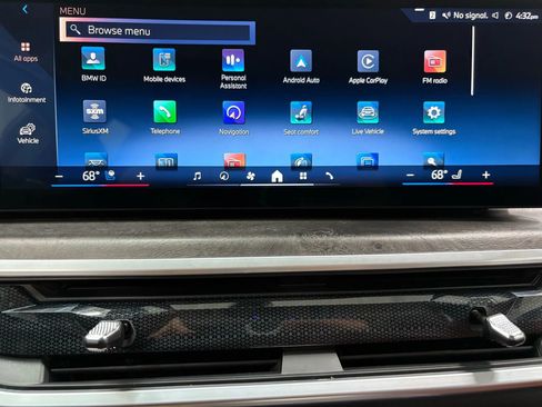 Used 2024 BMW X7 xDrive40i image 25