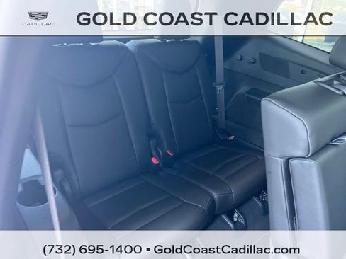 Certified 2024 Cadillac XT6 Luxury AWD/4WD image 11