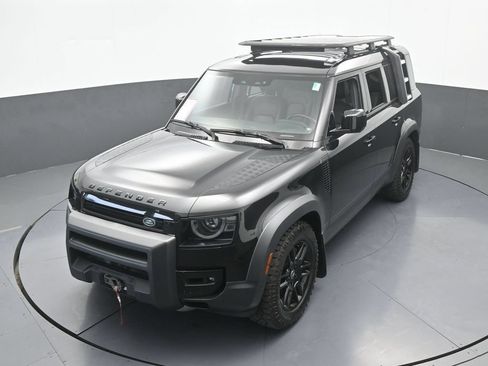 Used 2023 Land Rover Defender 130 SE AWD/4WD image 52