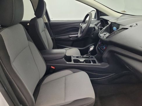 Used 2019 Ford Escape SE image 21