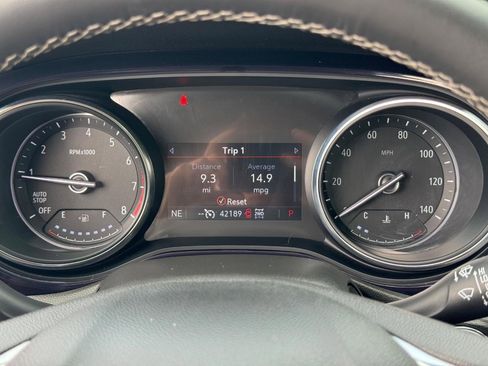 Used 2022 Buick Encore GX Select image 18