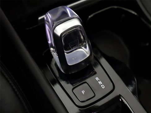 Used 2023 Volvo XC40 B5 Plus w/ Protection Package Premier image 55