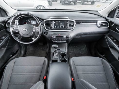 Used 2020 Kia Sorento S image 15