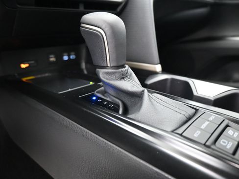 Certified 2025 Toyota Camry SE image 15