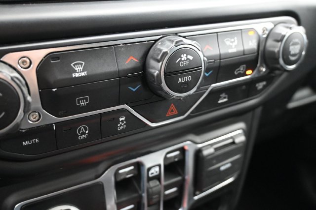 Used 2021 Jeep Wrangler Unlimited Sport AWD/4WD image 29