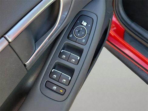 Used 2022 Hyundai Sonata SE w/ Preferred Accessory Package image 10