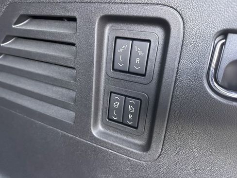 New 2025 Buick Enclave Preferred w/ Power Package image 33