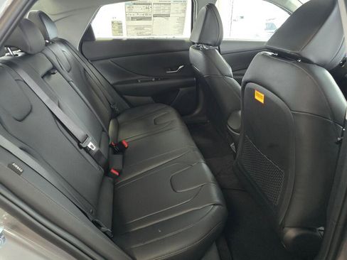 New 2026 Hyundai Elantra Limited FWD image 39