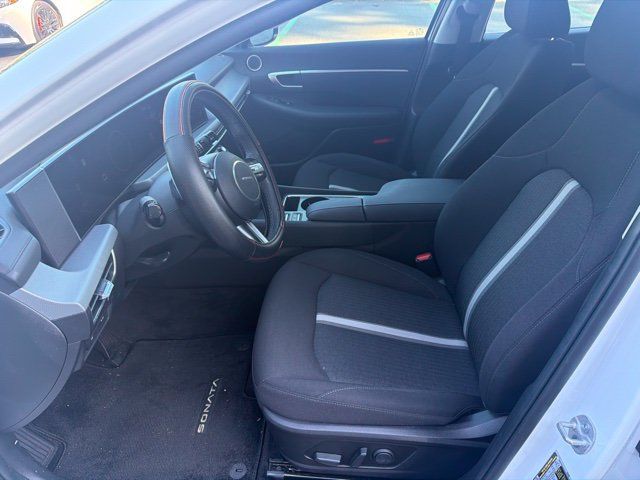 Used 2025 Hyundai Sonata SEL FWD image 8
