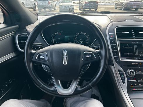 Used 2016 Lincoln MKX Select w/ Select Plus Package image 21