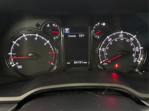 Used 2022 Toyota 4Runner SR5 image 23