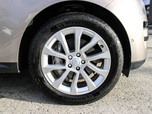 Used 2023 Land Rover Range Rover Sport SE AWD/4WD image 11