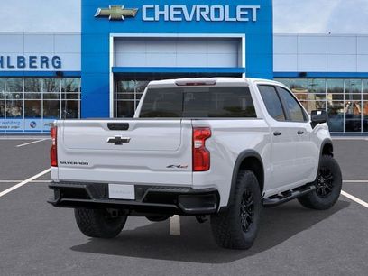 New 2026 Chevrolet Silverado 1500 ZR2 w/ LPO, Dark Essentials Package