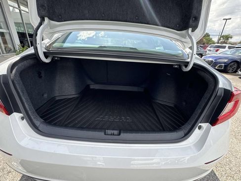 Used 2022 Honda Accord Sport image 9