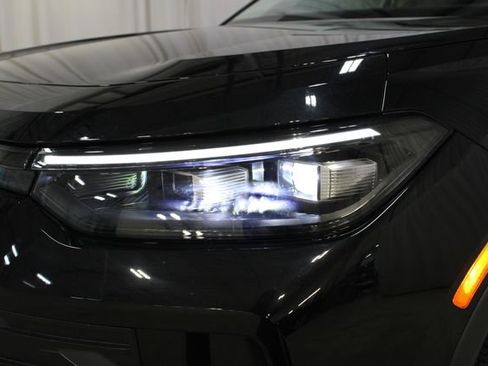 New 2026 Volkswagen Tiguan SE AWD/4WD image 33