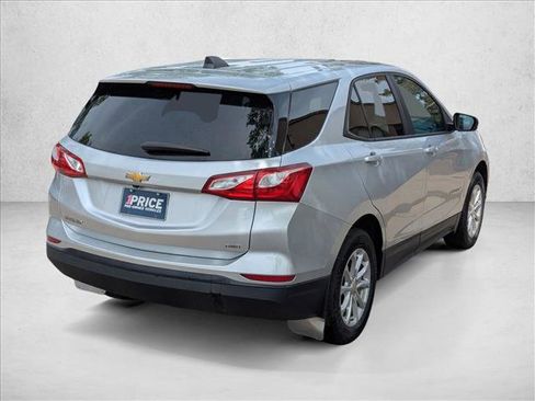 Used 2020 Chevrolet Equinox LS w/ LS Convenience Package AWD/4WD image 5