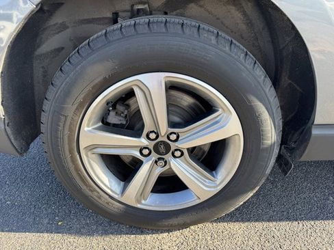 Used 2023 Ford Edge SEL w/ Convenience Package image 10