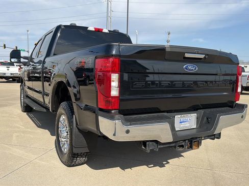 Used 2020 Ford F350 XLT w/ XLT Premium Package image 16