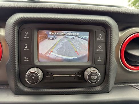 Used 2019 Jeep Wrangler Unlimited Sport S AWD/4WD image 23