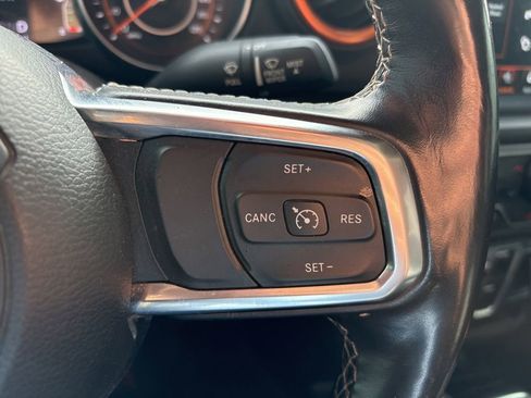 Used 2020 Jeep Gladiator Overland image 22