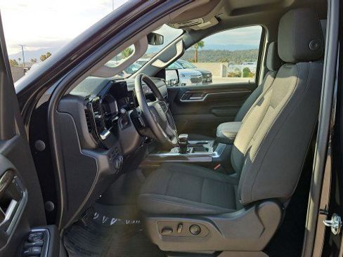 Used 2023 Chevrolet Silverado 1500 LT Trail Boss AWD/4WD image 18