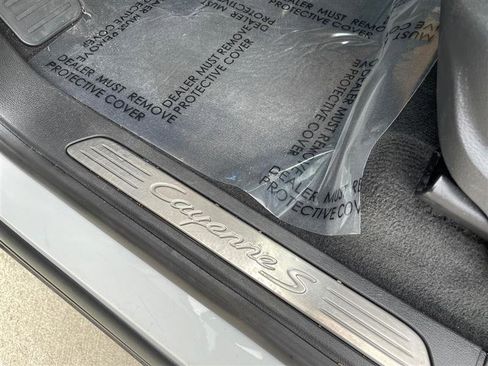 Used 2015 Porsche Cayenne S image 30