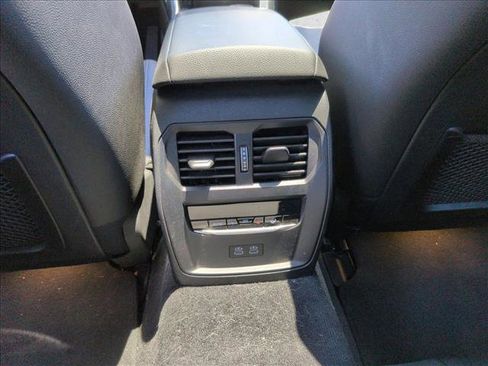 Used 2023 BMW i4 eDrive40 w/ Premium Package RWD image 9