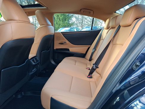 Certified 2023 Lexus ES 350 w/ Premium Package image 11