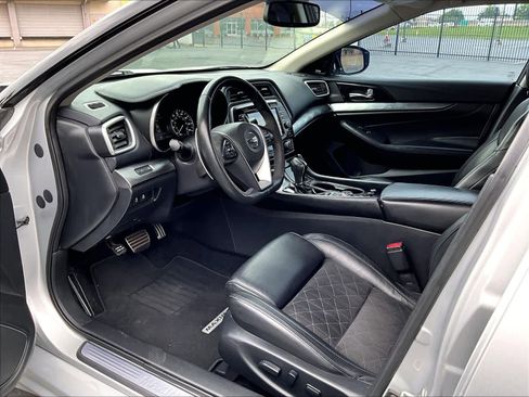 Used 2018 Nissan Maxima SR FWD image 17