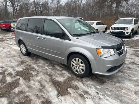 Used 2017 Dodge Grand Caravan SE w/ Power Window Group image 7