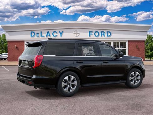 New 2027 Ford Expedition Active AWD/4WD image 6