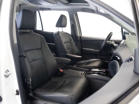 Used 2022 Honda Pilot Touring image 23