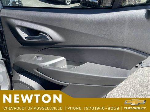 New 2026 Chevrolet Trax RS w/ Driver Confidence Package FWD image 30