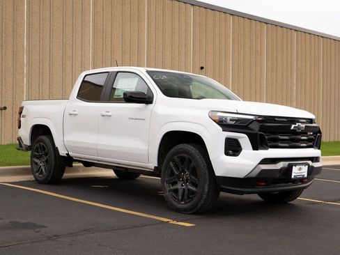 New 2025 Chevrolet Colorado Z71 w/ Technology Package image 2