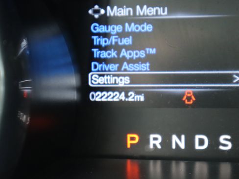 Used 2020 Ford Mustang Premium RWD image 30