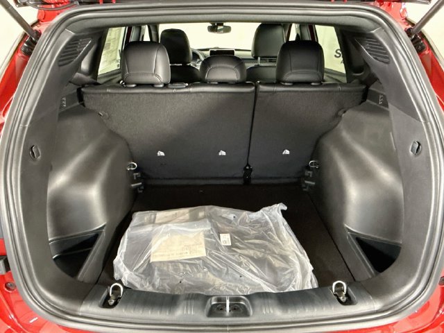 New 2026 Jeep Compass Latitude AWD/4WD image 23