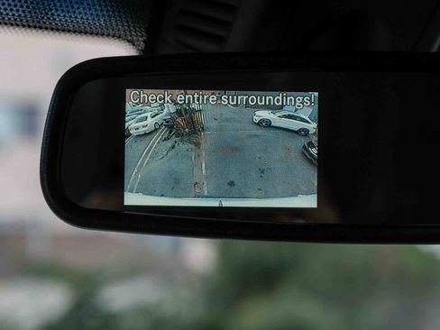 Used 2025 Mercedes-Benz Sprinter 3500 image 25