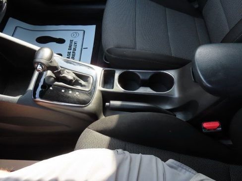 Used 2017 Kia Forte LX image 22