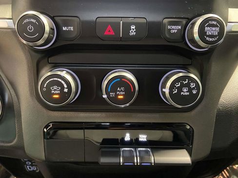 Used 2019 RAM 1500 Big Horn image 16