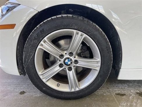 Used 2015 BMW 320i xDrive Sedan AWD/4WD image 26