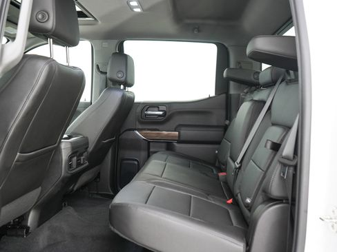 Used 2020 Chevrolet Silverado 1500 LT Trail Boss AWD/4WD image 15