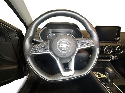 Used 2023 Nissan Sentra SV image 13