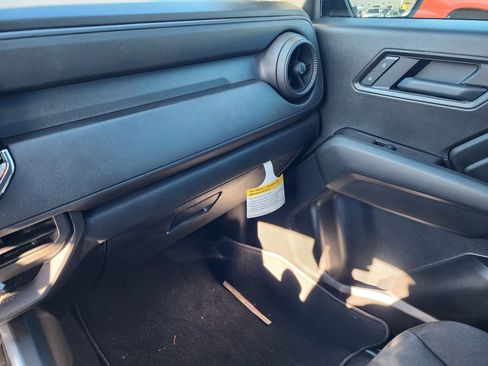 Used 2026 Chevrolet Colorado W/T w/ WT Custom Package image 35