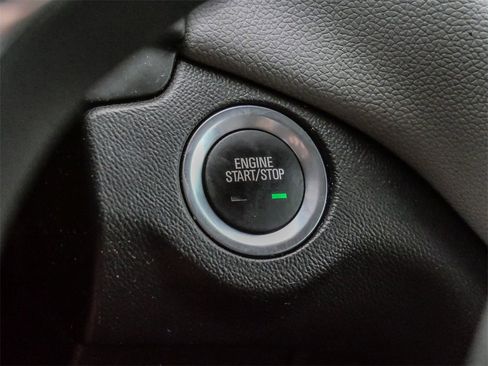 Used 2020 Chevrolet Equinox LS w/ LS Convenience Package image 28